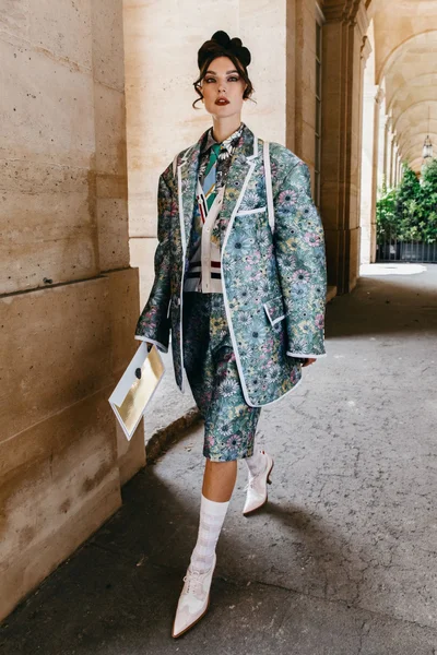 Look 2